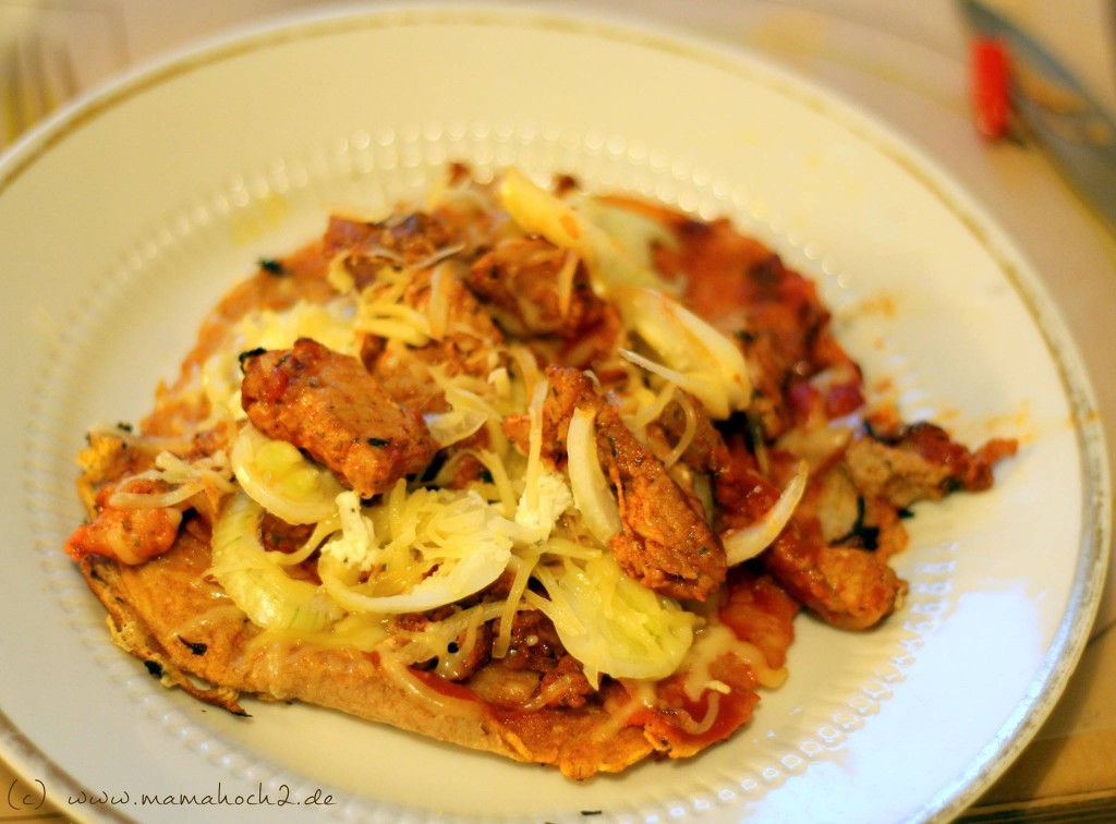 Dinkelmehlpizza mit Gyros 
