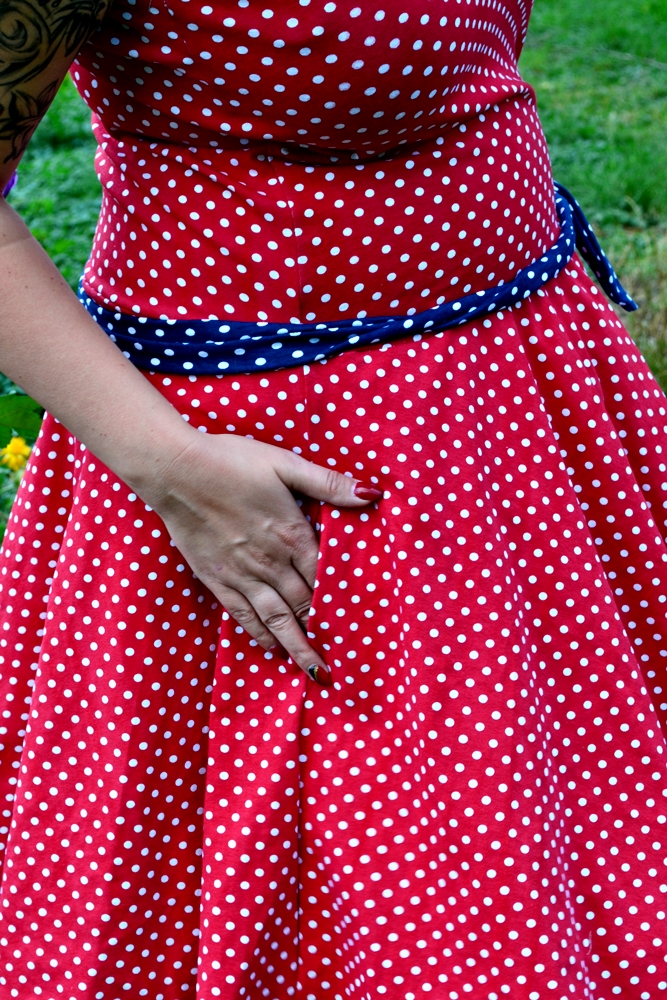 Kleid im Stil eines Petticoats