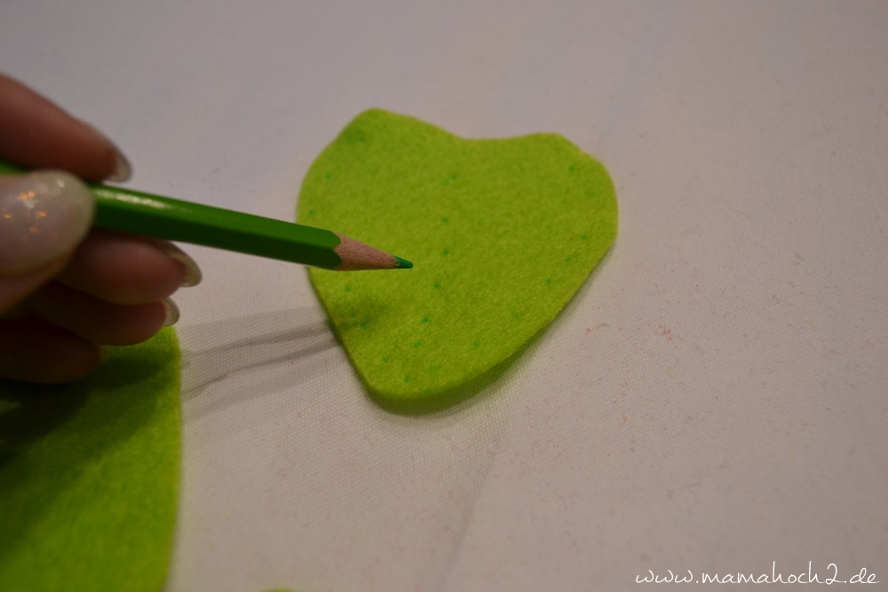 Filzessen . Salat aus Filz . Essen für die Kinderküche . DIY Kinderküche . gesunde Ernährung für Kinder (18)