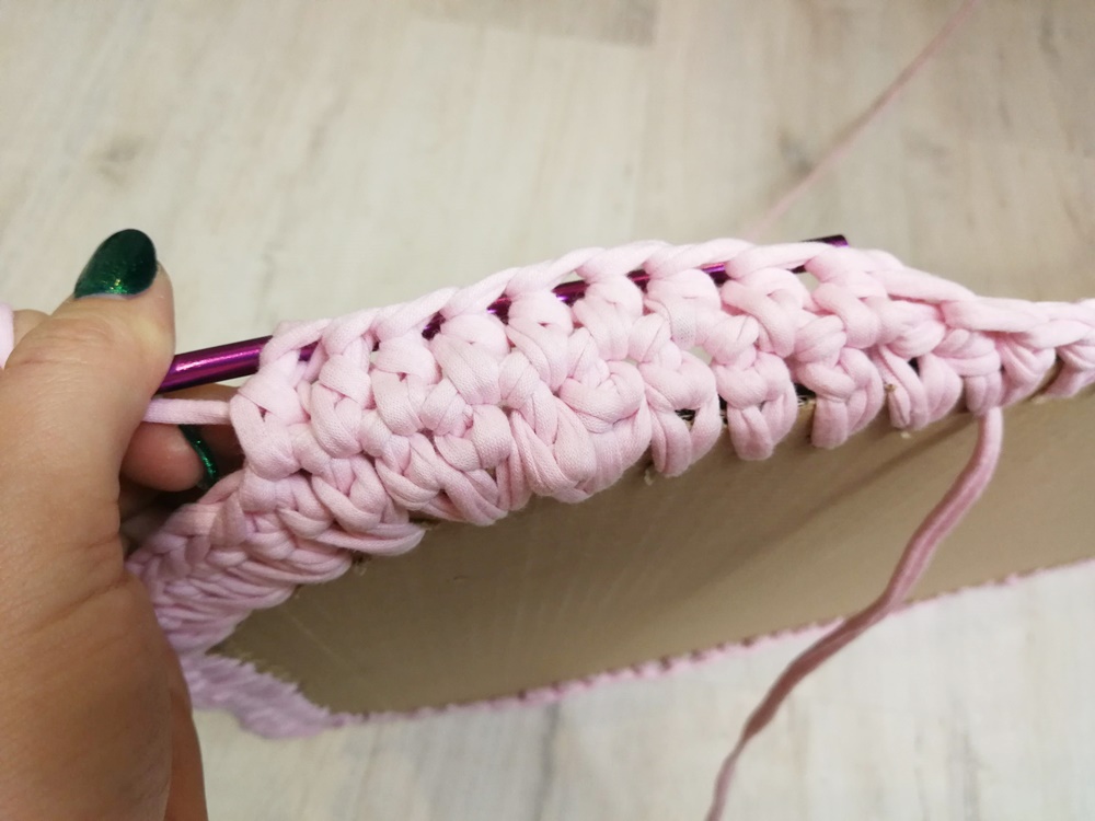 Hakelanleitung Fur Eine Puppentragetasche Puppenbett Doll Basket Mamahoch2