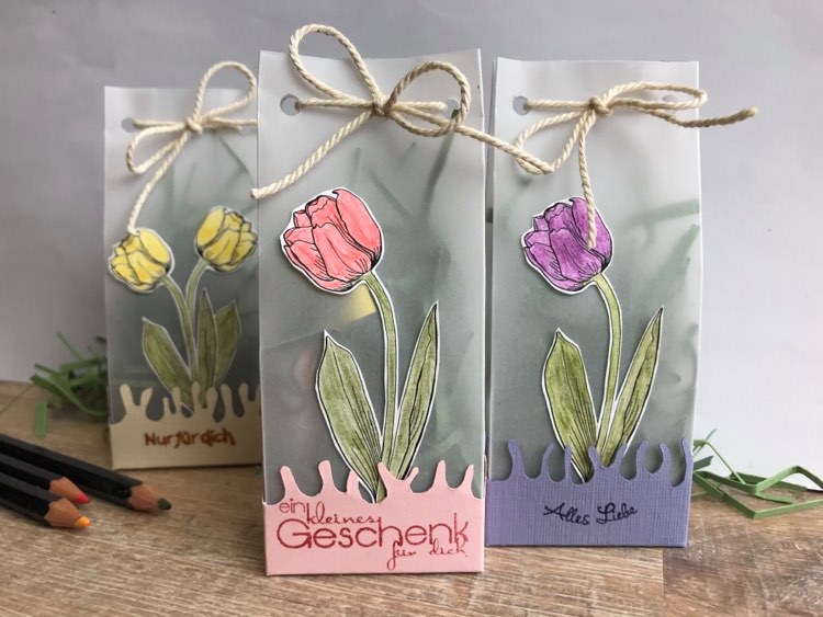 DIY Geschenkidee – Geschenkverpackung mit Blumen zum Muttertag
