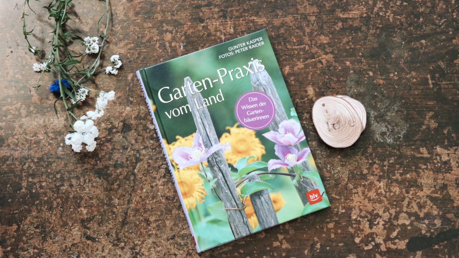 Die schönsten Gartenbücher für den Landhausgarten und Bauerngarten ⋆