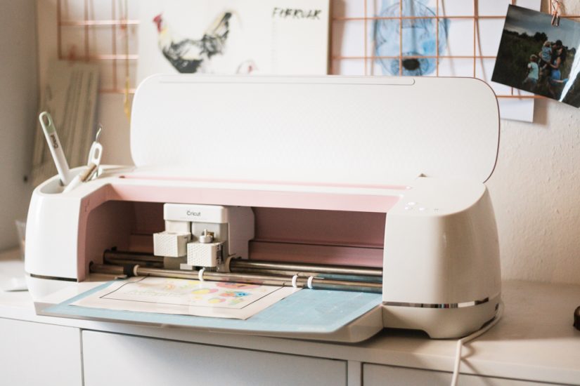 DIY Sticker plotten mit Cricut - selbstgemachte Aufkleber Anleitung ⋆ Mamahoch2